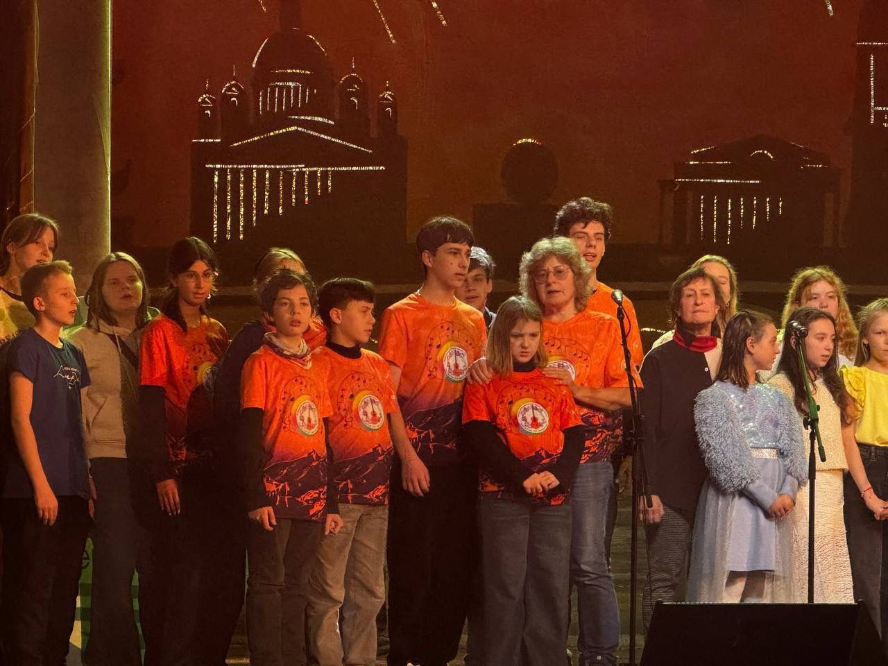 Воспитанники ЦДТЭиТ им. Р.Р. Лейцингера с триумфом выступили на фестивале авторской песни в Санкт-Петербурге Воспитанники ЦДТЭиТ им. Р.Р. Лейцингера с триумфом выступили на фестивале авторской песни в Санкт-Петербурге