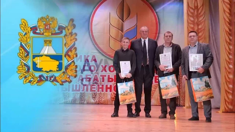 Коротко о работе депутатов вне стен парламента