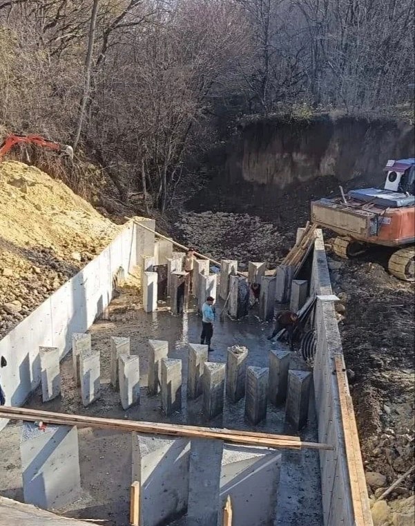 Завершаются работы на одном из важных элементов дорожной инфраструктуры на юго-западе Ставрополя – дождевой канализации на улице Космонавтов Завершаются работы на одном из важных элементов дорожной инфраструктуры на юго-западе Ставрополя – дождевой канализации на улице Космонавтов