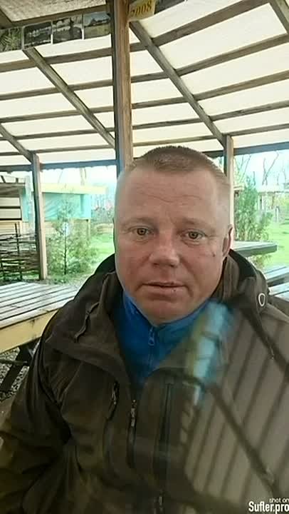 «Снимала на телефон и не смотрела, куда наступает»: инцидент с посетительницей прокомментировал владелец ставропольской бахчи