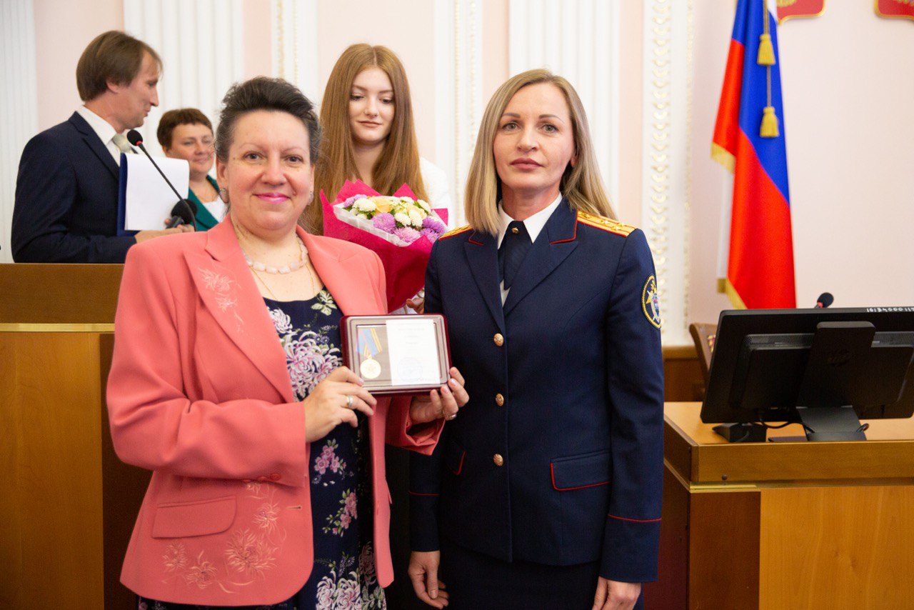 Членам Общественного совета при следственном управлении СК России по Ставропольскому краю вручили памятные медали Следственного комитета Членам Общественного совета при следственном управлении СК России по Ставропольскому краю вручили памятные медали Следственного комитета