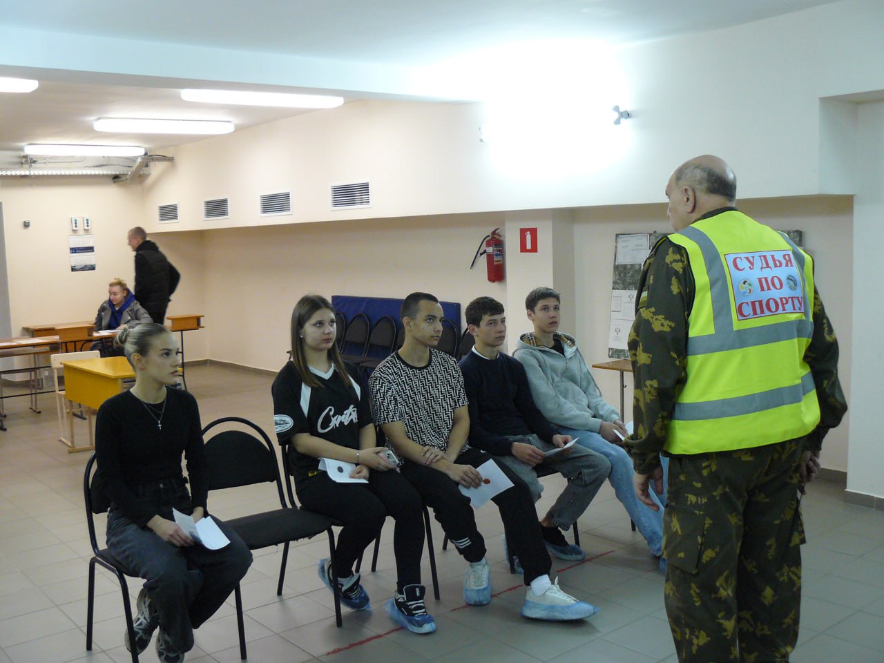 Сегодня в МБОУ СОШ № 8, участники спортивного мероприятия ЕВСК "Готов к труду и обороне" среди высших и средне-специальных учебных заведений сдали нормативы по стрельбе из пневматической винтовки Сегодня в МБОУ СОШ № 8, участники спортивного мероприятия ЕВСК "Готов к труду и обороне" среди высших и средне-специальных учебных заведений сдали нормативы по стрельбе из пневматической винтовки