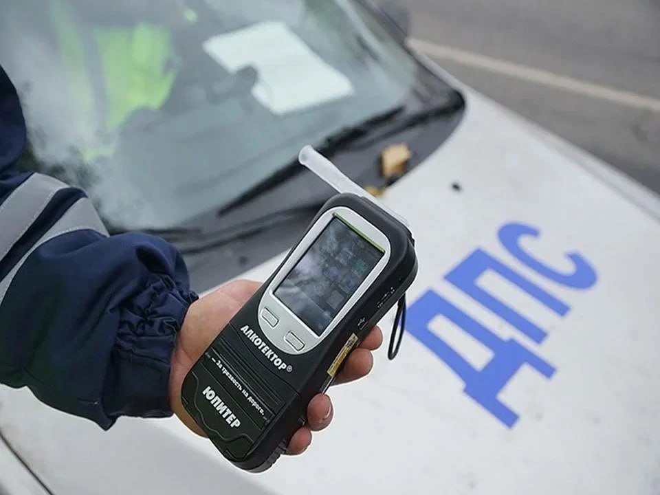 На Ставрополье сотрудник ГИБДД обвинен в сокрытии пьяного вождения брата сослуживца