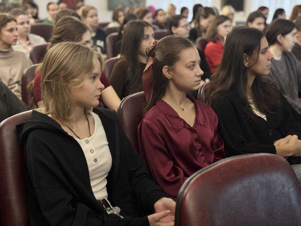 Ставропольское краевое художественное училище стало площадкой для диалога о безопасности и самореализации Ставропольское краевое художественное училище стало площадкой для диалога о безопасности и самореализации