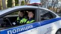 В Ессентуках сотрудники ДПС оказали помощь автолюбителю