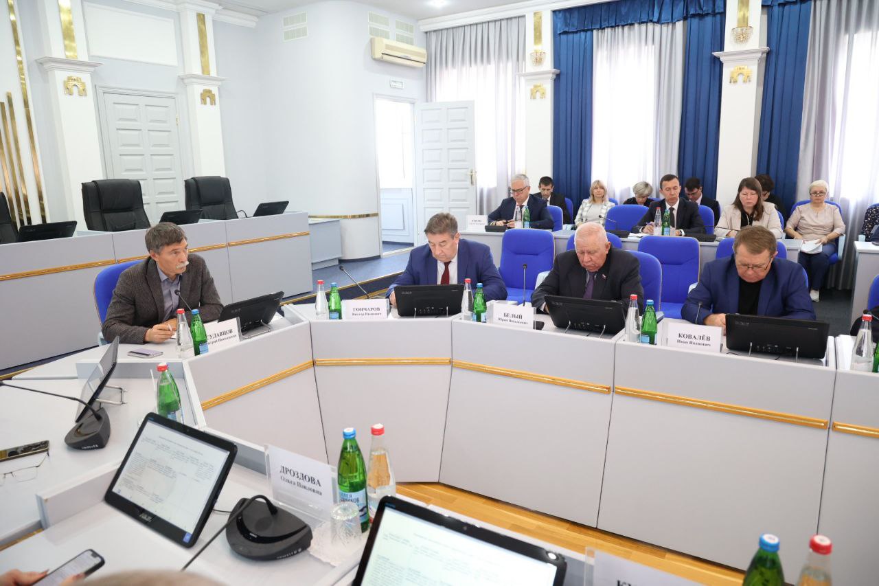 Состоялось рабочее совещание депутатов и сотрудников аппарата Думы Ставропольского края