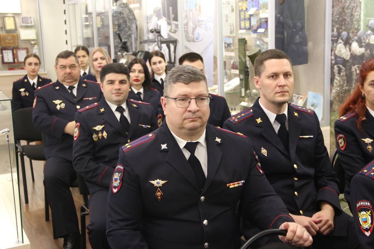 В Ставрополе состоялось торжественное мероприятие, приуроченное ко Дню службы участковых уполномоченных полиции В Ставрополе состоялось торжественное мероприятие, приуроченное ко Дню службы участковых уполномоченных полиции
