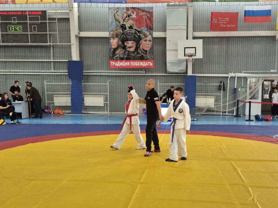 Пятигорские спортсмены одержали победу на открытом первенстве по армейскому рукопашному бою Пятигорские спортсмены одержали победу на открытом первенстве по армейскому рукопашному бою