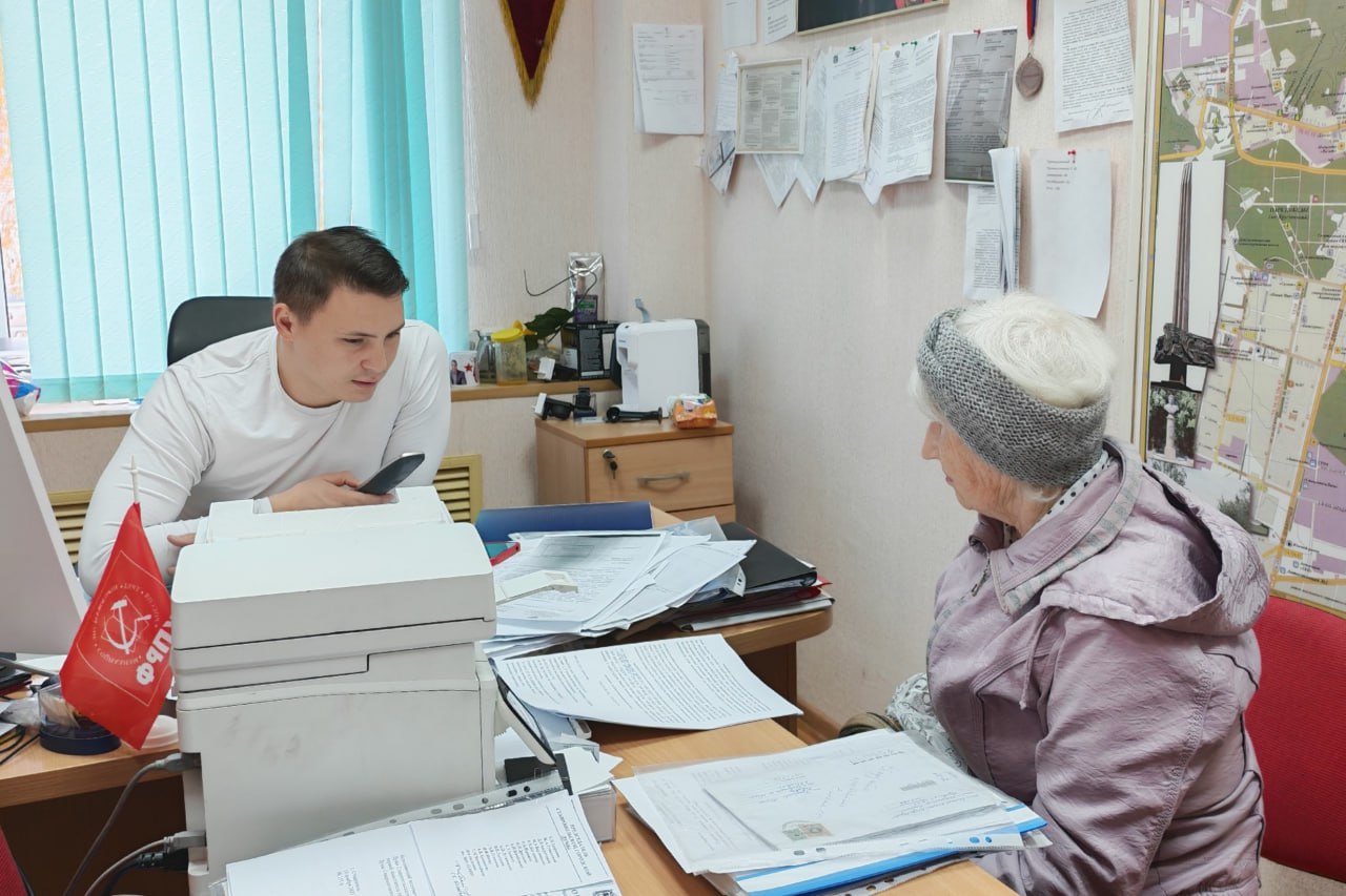 Работа с населением: депутаты Думы Ставрополя провели личные приемы граждан и встречи с жителями Работа с населением: депутаты Думы Ставрополя провели личные приемы граждан и встречи с жителями