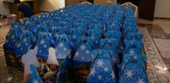 Губернатор Ставрополья поручил проконтролировать закупку сладких подарков для школьников