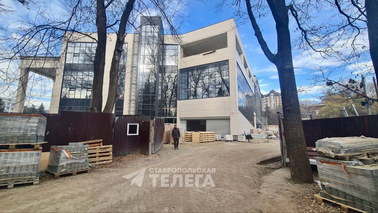 Новый хирургическтий корпус Кисловодской городской больницы уже в следующем году примет первых пациентов Новый хирургическтий корпус Кисловодской городской больницы уже в следующем году примет первых пациентов