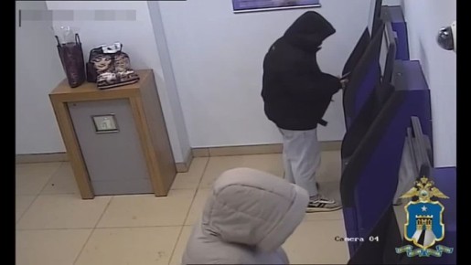 Обманули бабушку на 5 млн: ставропольские полицейские поймали мошенников из Татарстана