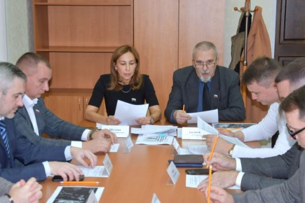 Под сопредседательством Светланы Шутовой и Тамерлана Чершембеева в Думе Ставрополя прошло совместное заседание комитета по образованию и комитета по делам молодежи