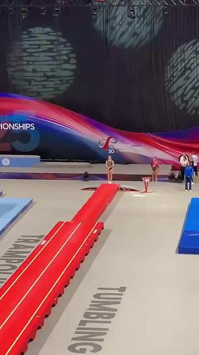 С 13 по 16 ноября в г. Памплона (Испания) прошли Юношеский Чемпионат Мира и Первенство мира по прыжкам на батуте