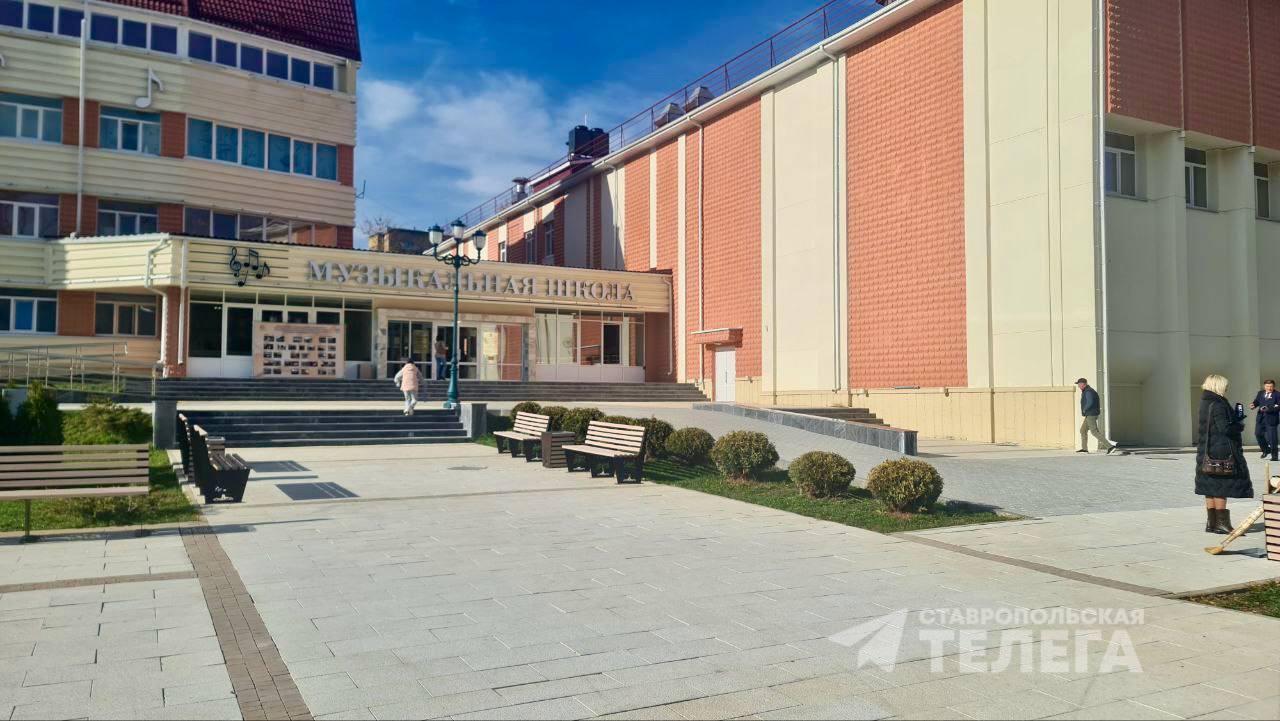 Новый хирургическтий корпус Кисловодской городской больницы уже в следующем году примет первых пациентов Новый хирургическтий корпус Кисловодской городской больницы уже в следующем году примет первых пациентов