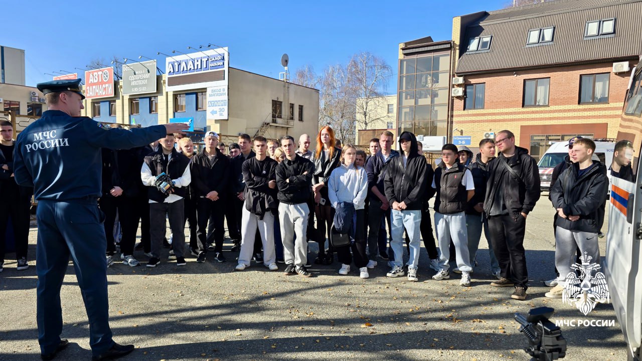 Будущие специалисты безопасности пришли на экскурсию Будущие специалисты безопасности пришли на экскурсию