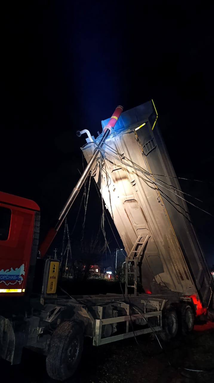 Часть Михайловска осталась без света из-за грузовика, оборвавшего провода