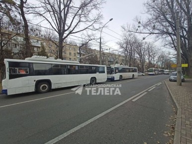 Движение затруднено на улице Ленина в Ставрополе из-за аварии