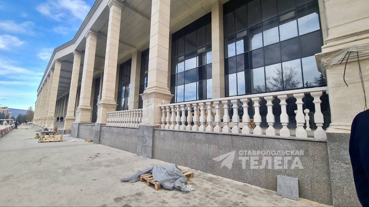 Новый хирургическтий корпус Кисловодской городской больницы уже в следующем году примет первых пациентов Новый хирургическтий корпус Кисловодской городской больницы уже в следующем году примет первых пациентов