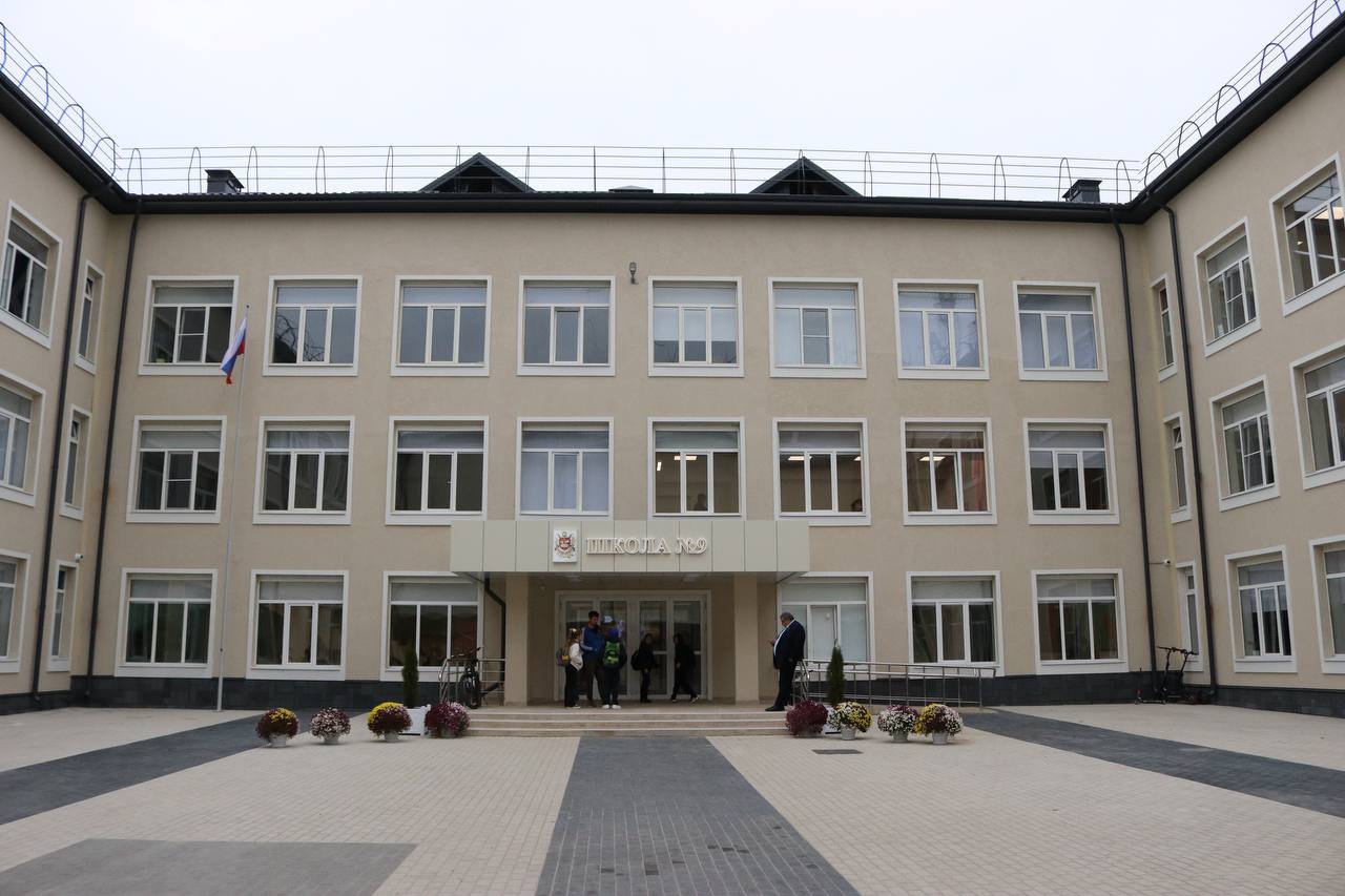 Евгений Моисеев: Музей Боевой Славы открыли в обновленной 9 школе! Евгений Моисеев: Музей Боевой Славы открыли в обновленной 9 школе!