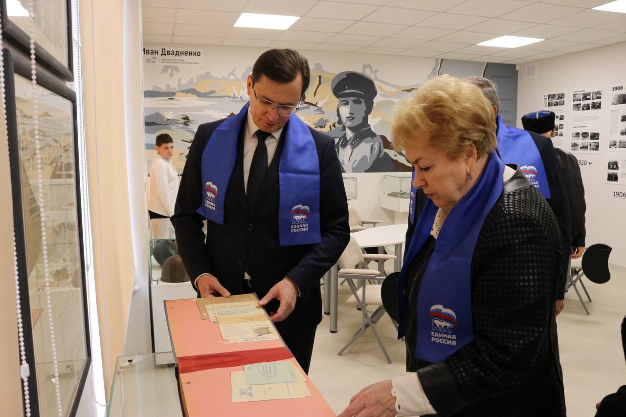 Евгений Моисеев: Музей Боевой Славы открыли в обновленной 9 школе!