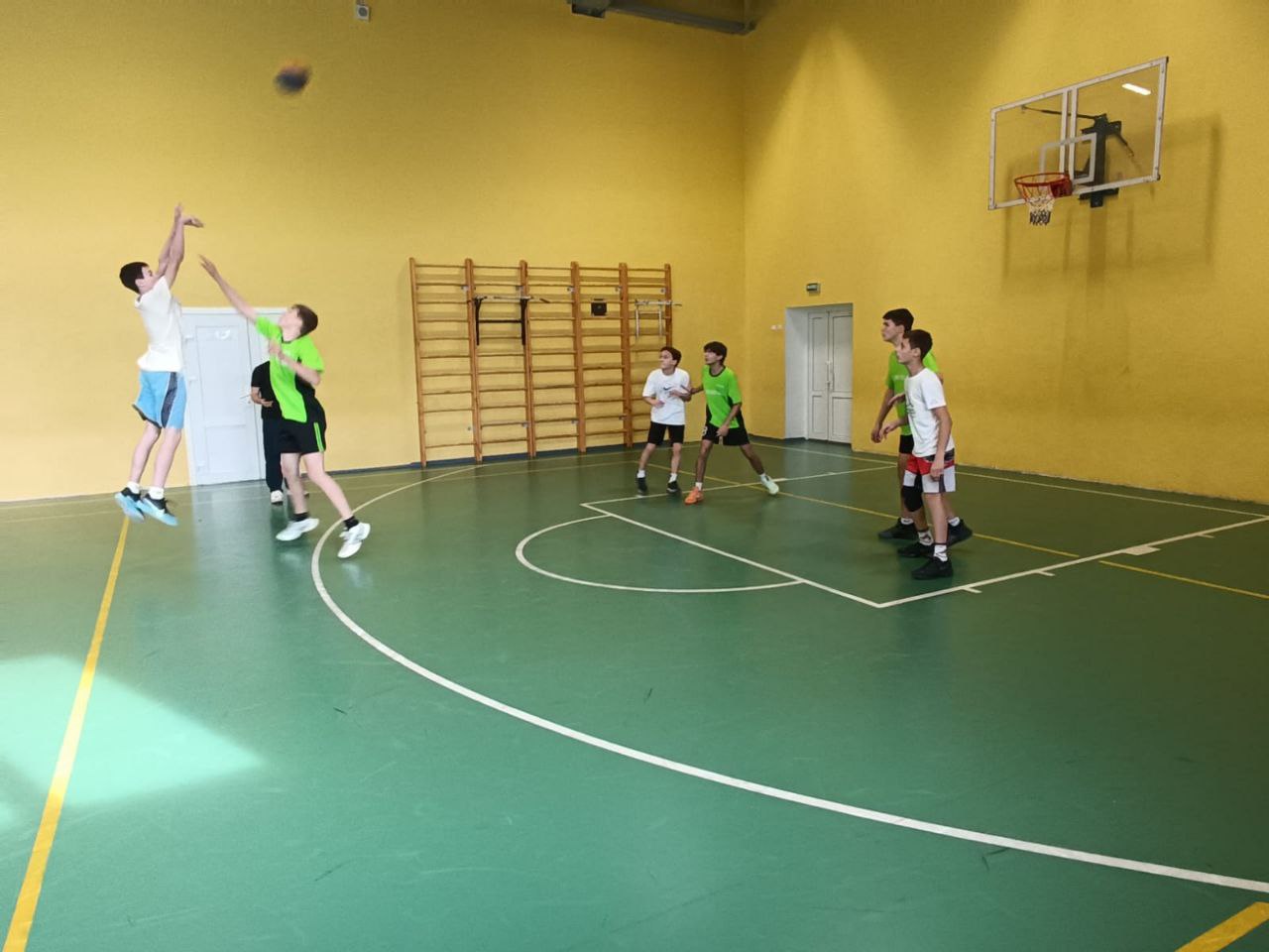 На базе МБОУ СОШ 8 г. Ессентуки прошли муниципальные соревнования по баскетболу 3х3 по программе "Президентских игр" На базе МБОУ СОШ 8 г. Ессентуки прошли муниципальные соревнования по баскетболу 3х3 по программе "Президентских игр"