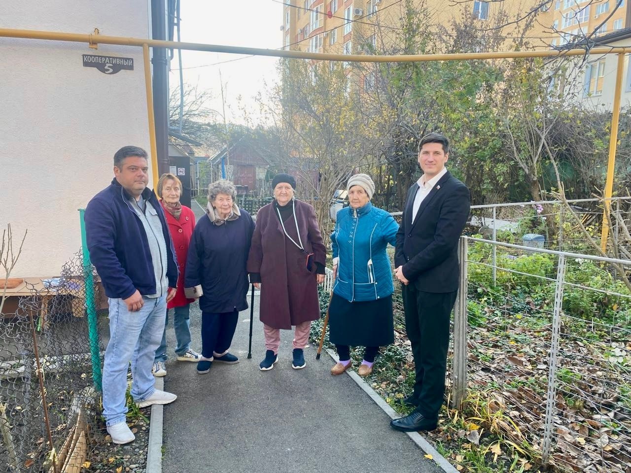 #депутатскаядеятельность. Астемир Жамборов принял участие в расширенном заседании коллегии Министерства экономического развития СК. Алексей Пузанов и Павел Колесников организовали субботники в избирательных округах #депутатскаядеятельность. Астемир Жамборов принял участие в расширенном заседании коллегии Министерства экономического развития СК. Алексей Пузанов и Павел Колесников организовали субботники в избирательных округах