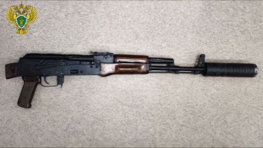 В суд направлено уголовное дело о незаконном обороте оружия и боеприпасов, а также угрозе убийством