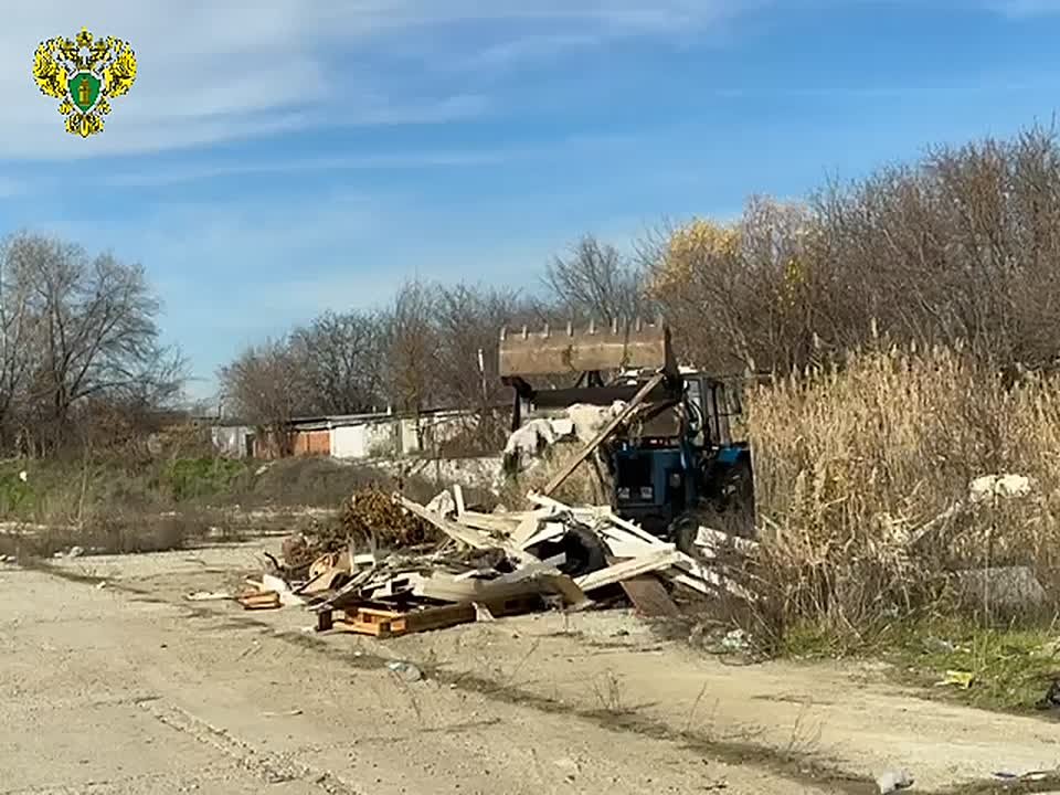 По требованию прокуратуры в Минераловодском округе ликвидируется свалка