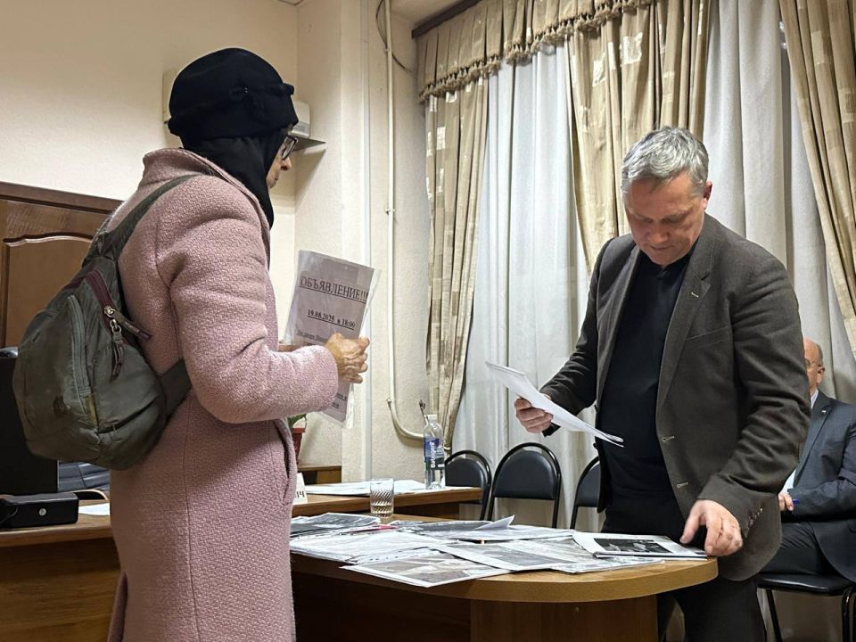 Дмитрий Ворошилов: Прошел прием горожан.. Хорошее предложение прозвучало от Ольги Зверевой: с помощью волонтеров вместе с нами провести инвентаризацию и составить карту захоронений ветеранов Великой Отечественной войны на...