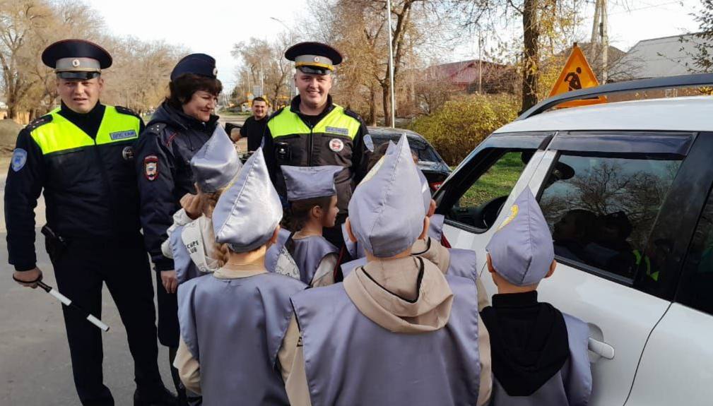 В Ставропольском крае полицейские и железнодорожники провели профилактические рейды на переездах В Ставропольском крае полицейские и железнодорожники провели профилактические рейды на переездах
