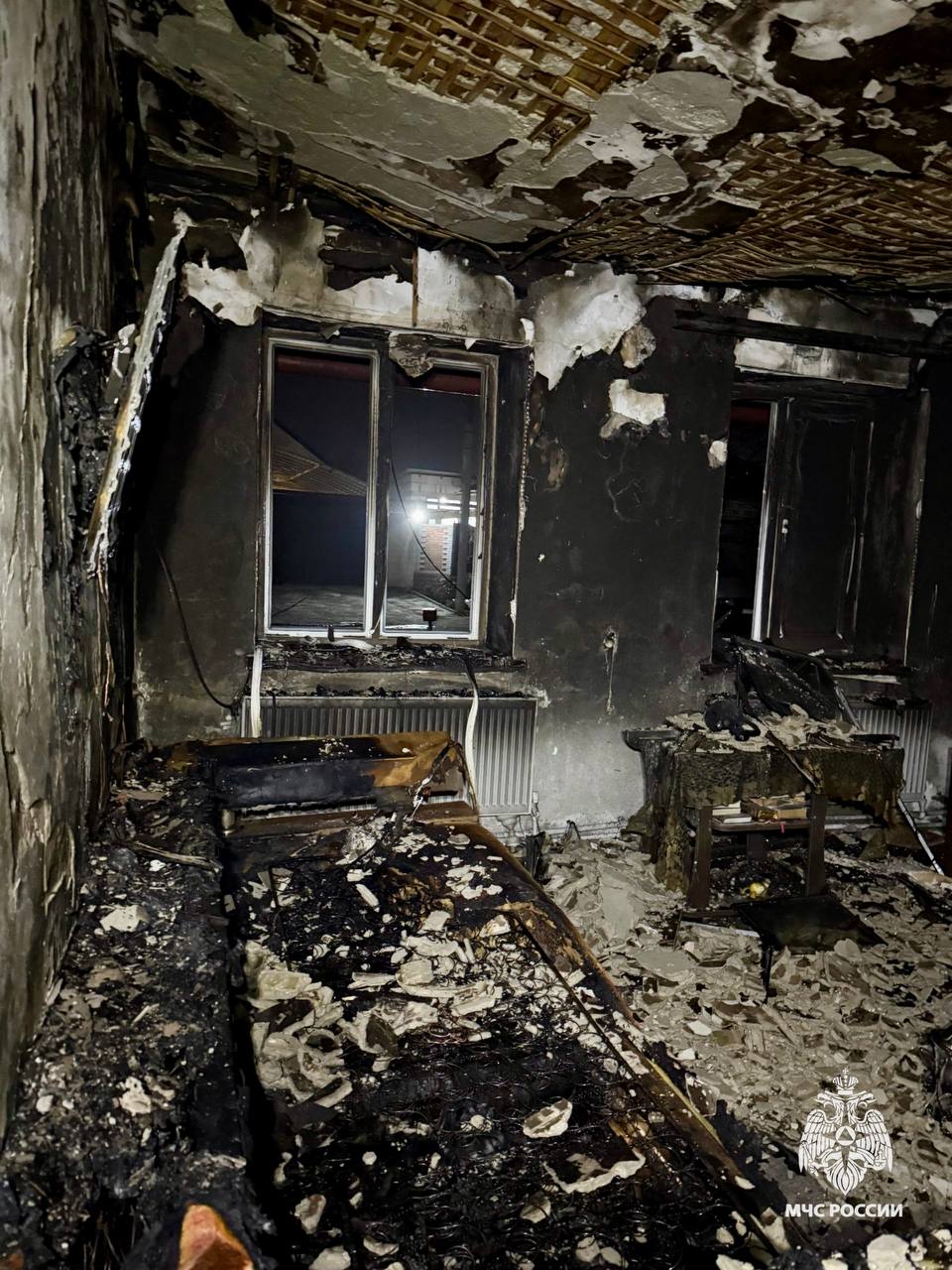 #ПожарныеСутки26. Сгорела проводка, а вместе с ней и дом На минувших выходных в селе Гофицком на улице Набережной загорелся жилой дом #ПожарныеСутки26. Сгорела проводка, а вместе с ней и дом На минувших выходных в селе Гофицком на улице Набережной загорелся жилой дом