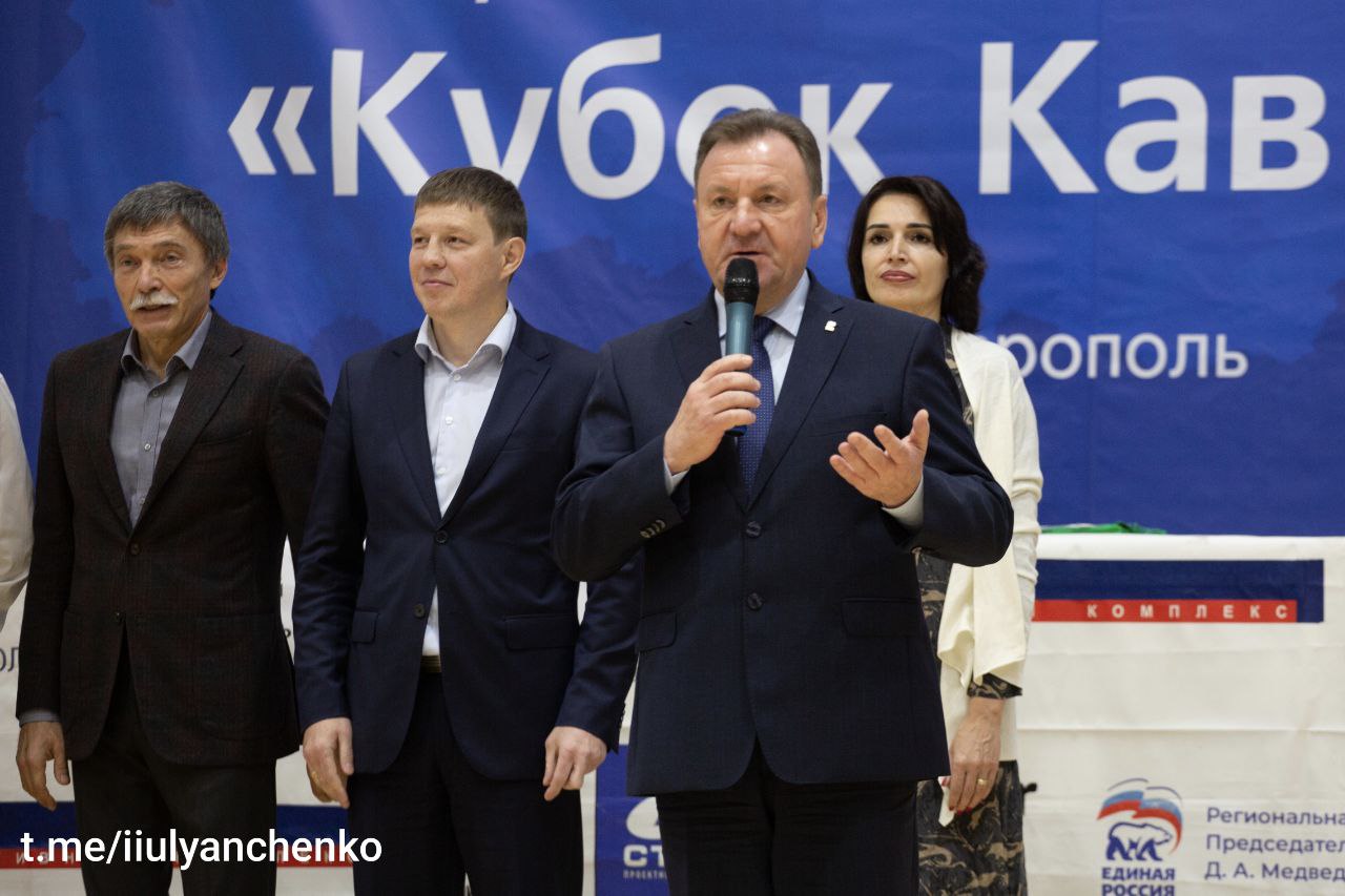 Иван Ульянченко: Всероссийские юниорские и юношеские соревнования по бадминтону «Кубок Кавказа» открыты Иван Ульянченко: Всероссийские юниорские и юношеские соревнования по бадминтону «Кубок Кавказа» открыты