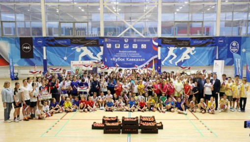  .            .            8  19    ...