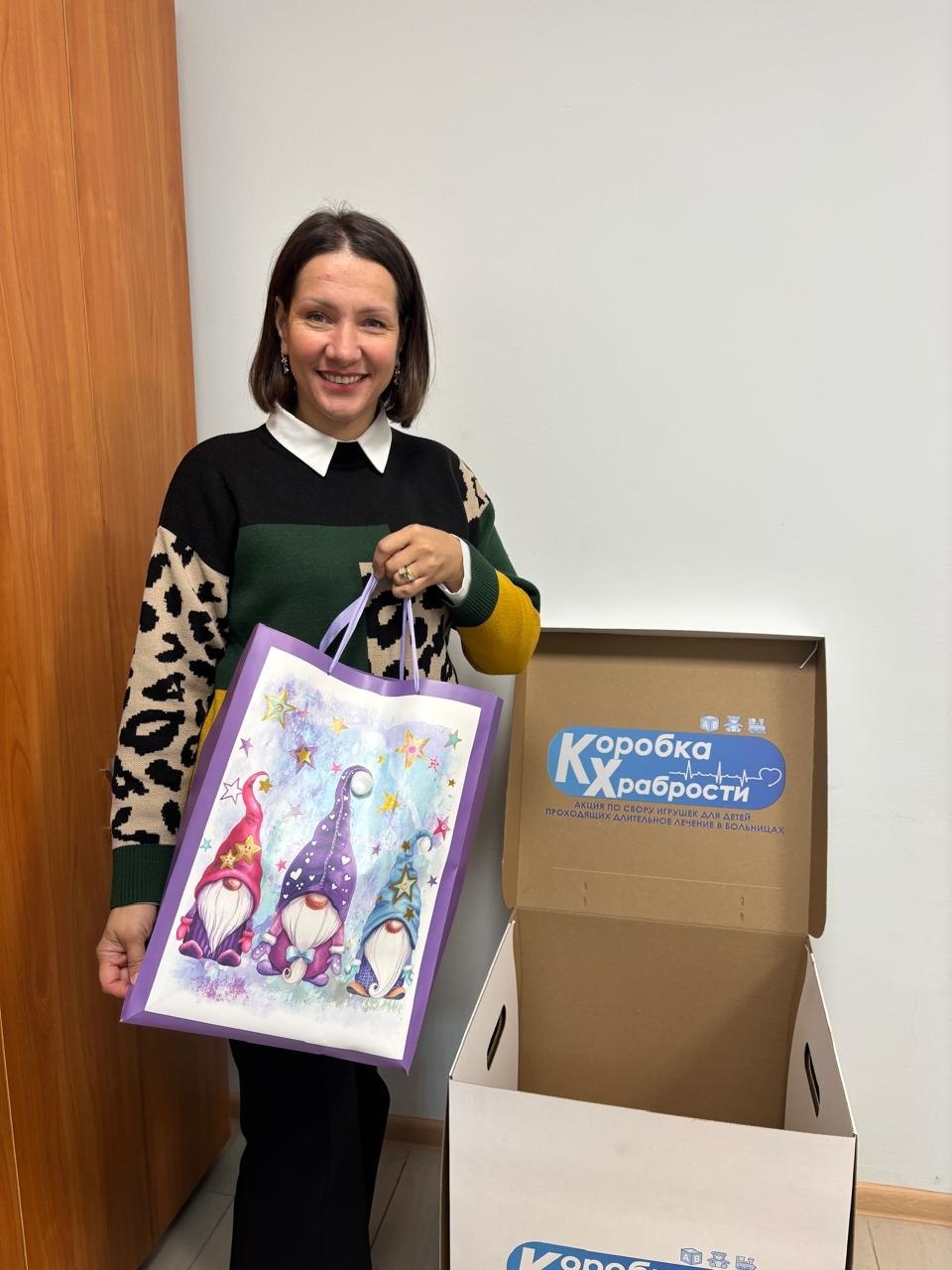 Депутаты, организации города и неравнодушные жители активно принимают участие в акции «Коробка Храбрости» Депутаты, организации города и неравнодушные жители активно принимают участие в акции «Коробка Храбрости»