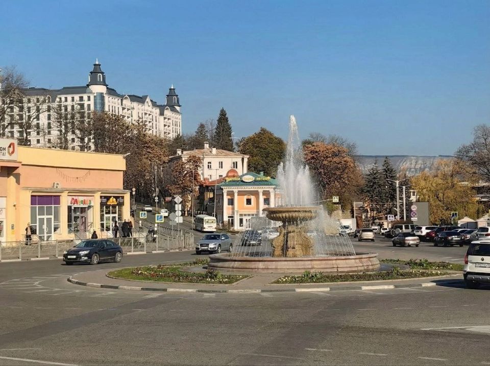 Евгений Моисеев: Вот такое есть предложение по поводу фонтана на Кругу