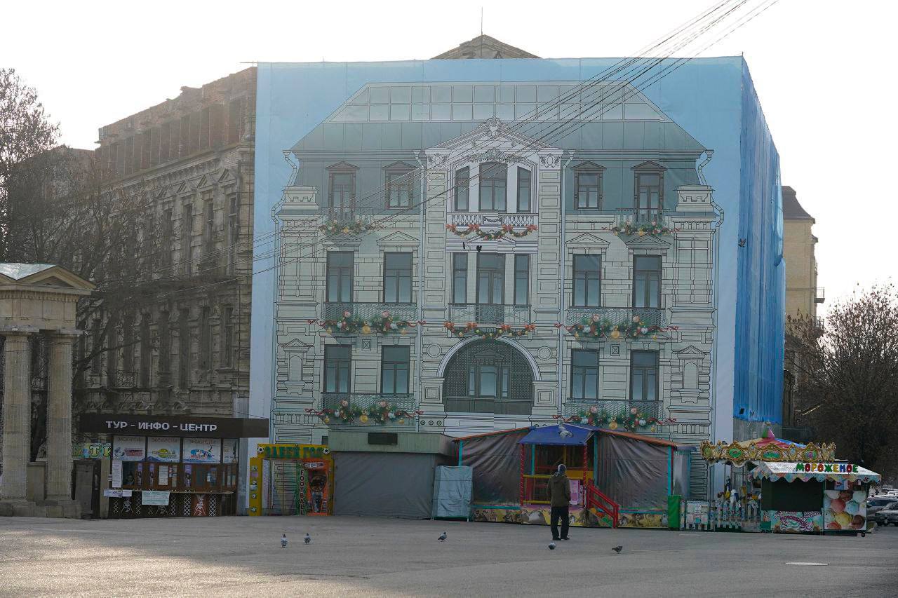 В Ессентуках вдохнут жизнь в бывшую гостиницу «Метрополь» — жемчужину начала XX века В Ессентуках вдохнут жизнь в бывшую гостиницу «Метрополь» — жемчужину начала XX века