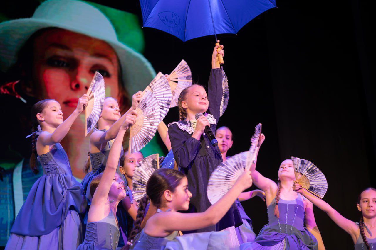 Для самых родных и любимых: Пятигорск поздравил мам с праздником