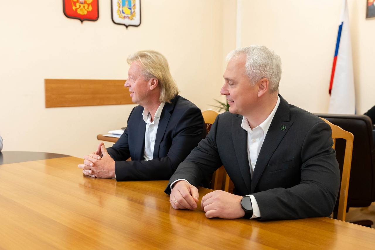 Встреча с представителями ФНЛ Встреча с представителями ФНЛ