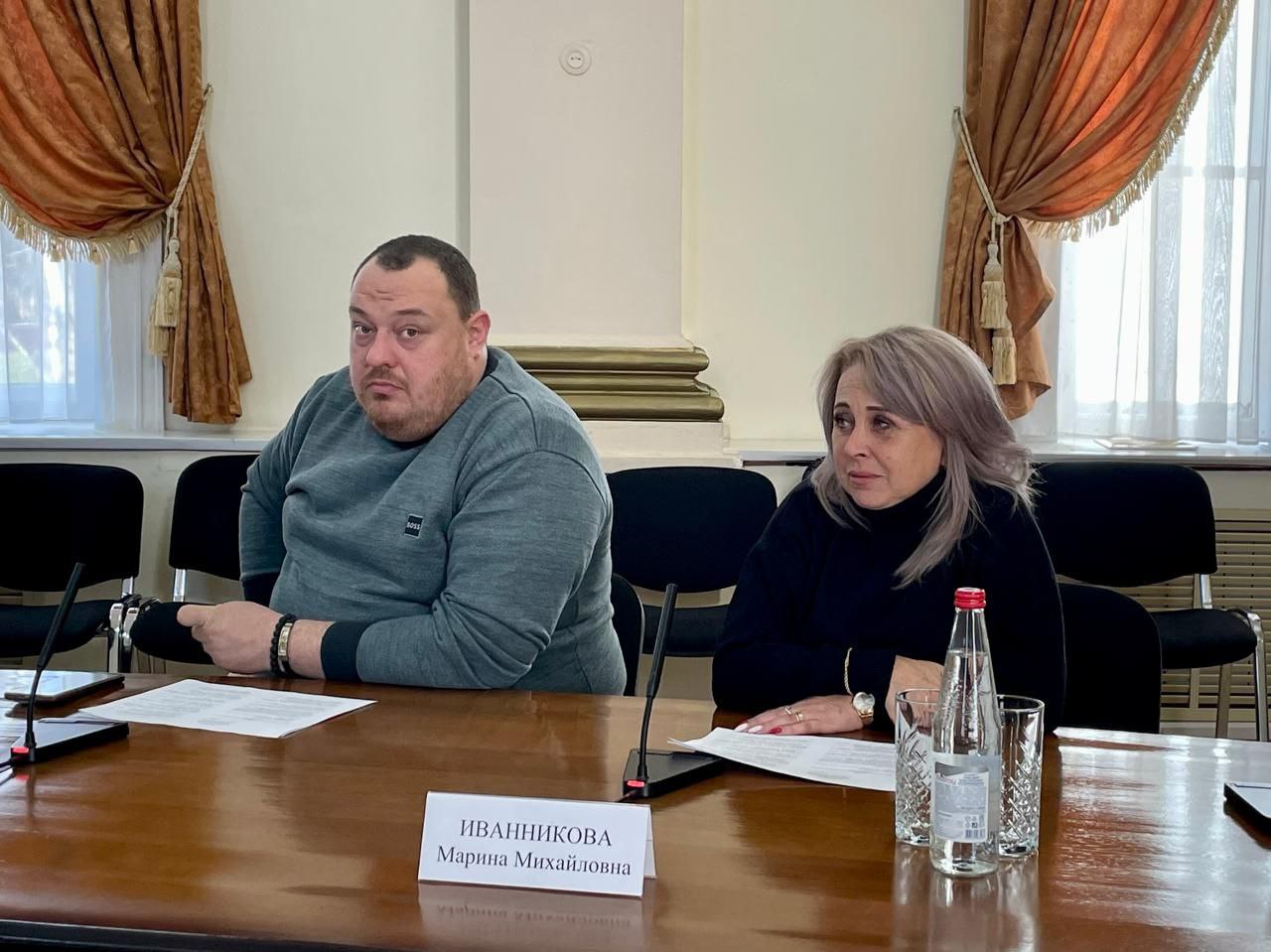 В Ессентуках обсудили меры по профилактике правонарушений и правовому просвещению граждан В Ессентуках обсудили меры по профилактике правонарушений и правовому просвещению граждан