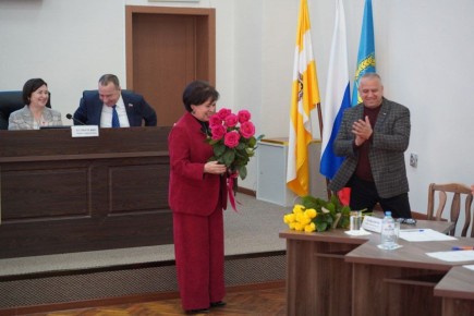 В Степновском и Андроповском округах на заседаниях Советов депутатов подтвердили полномочия действующих глав