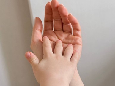 Губернатор обратился ко всем матерям с праздничным посланием в День матери