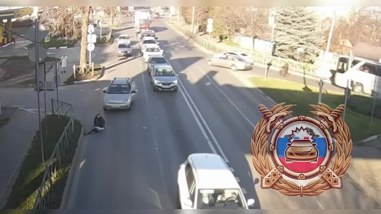 Перебегавшие дорогу дети попали под колеса машины в Кисловодске
