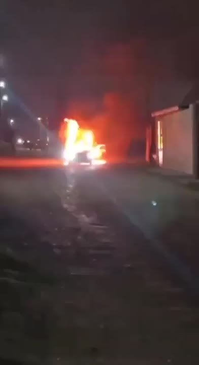 В Хасавюрте мужчина погиб при взрыве машины – он вернулся в нее за вещами