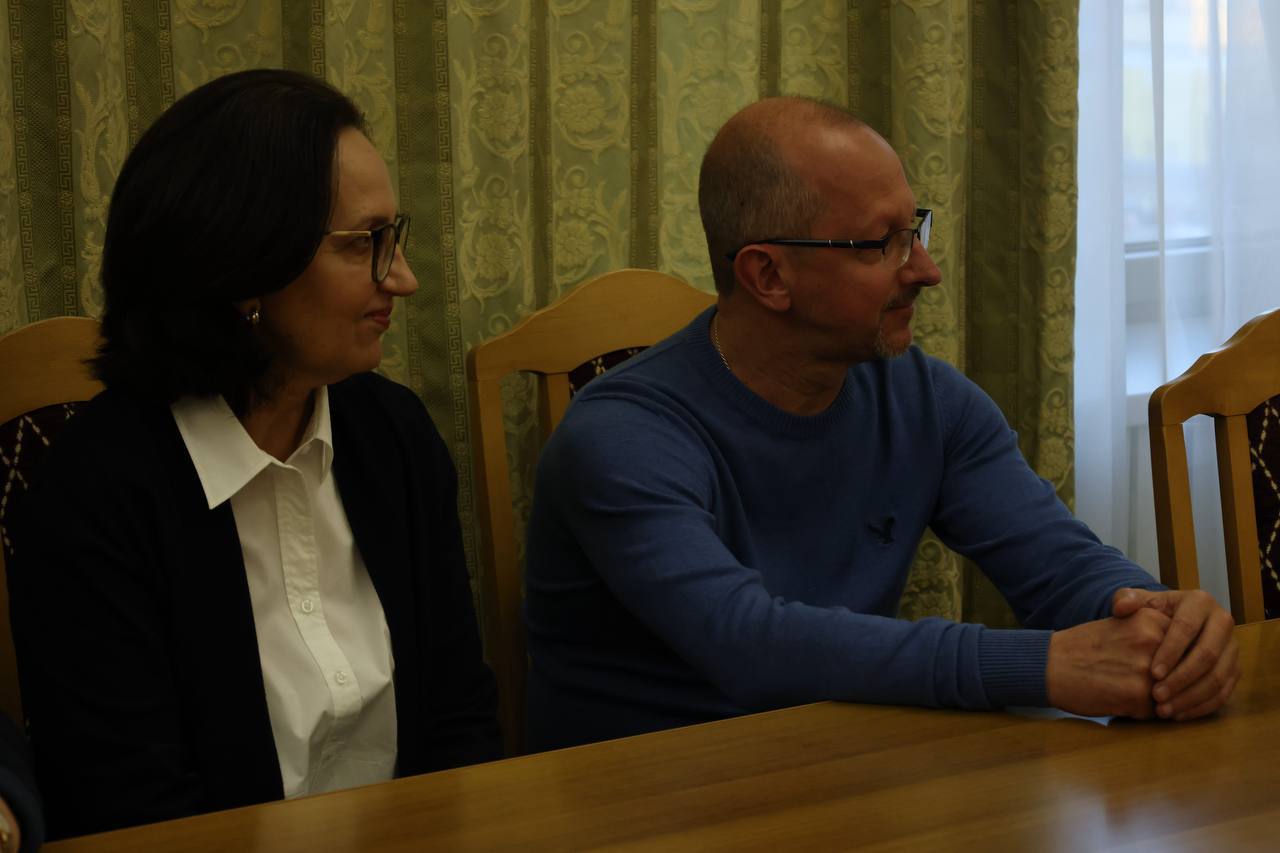 Встреча с акробатами-чемпионами Встреча с акробатами-чемпионами