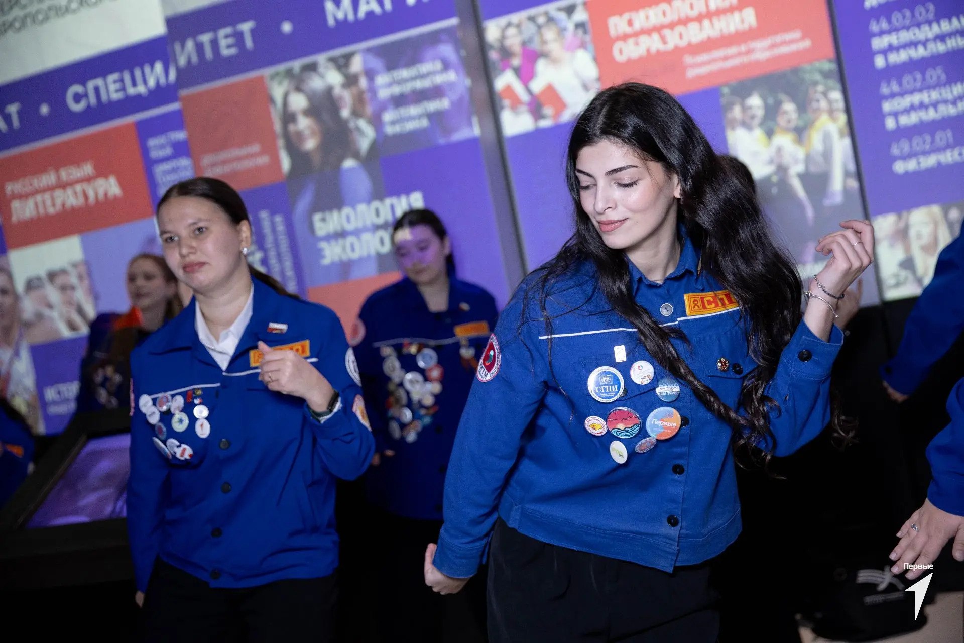 В Ставрополе состоялась ярмарка профессий «Зову в свою профессию», собравшая на одной площадке образовательные организации края и молодых людей, выбирающих свой профессиональный путь В Ставрополе состоялась ярмарка профессий «Зову в свою профессию», собравшая на одной площадке образовательные организации края и молодых людей, выбирающих свой профессиональный путь