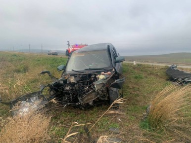 Два человека погибли во встречном ДТП в Грачевском округе, еще трое пострадали