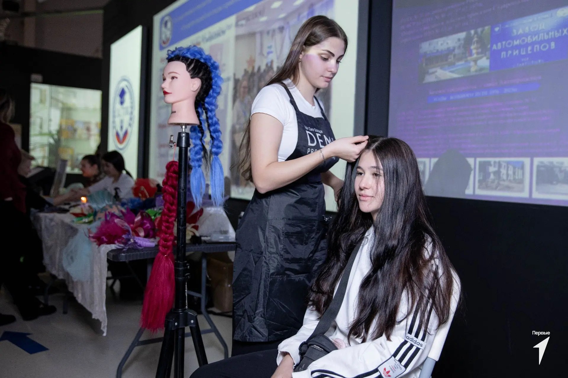 В Ставрополе состоялась ярмарка профессий «Зову в свою профессию», собравшая на одной площадке образовательные организации края и молодых людей, выбирающих свой профессиональный путь В Ставрополе состоялась ярмарка профессий «Зову в свою профессию», собравшая на одной площадке образовательные организации края и молодых людей, выбирающих свой профессиональный путь