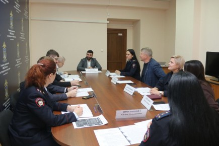 В Главном управлении МВД России по Ставропольскому краю состоялось заседание президиума Общественного совета