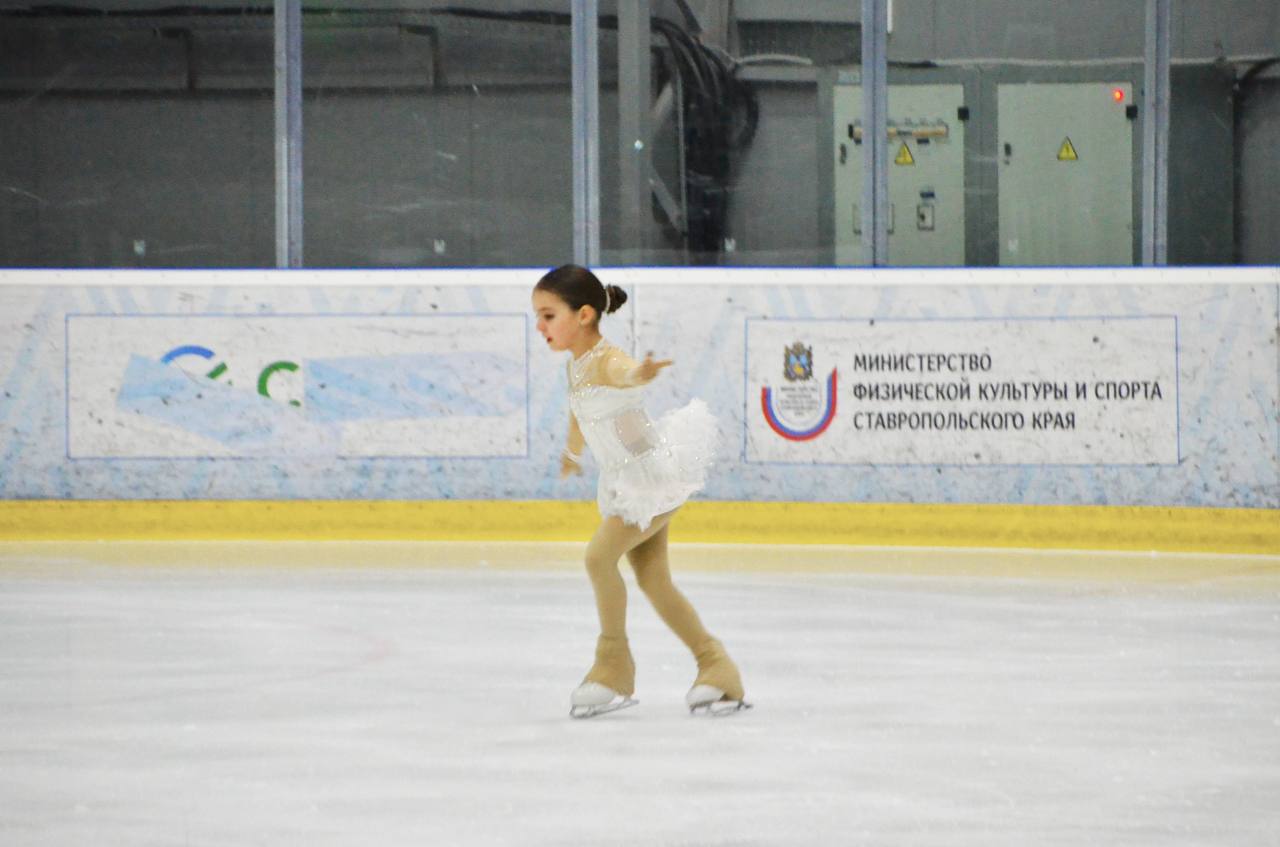 Лёд в Ессентуках остывает - завершились трехдневные Осенние соревнования по фигурному катанию на коньках! Лёд в Ессентуках остывает - завершились трехдневные Осенние соревнования по фигурному катанию на коньках!